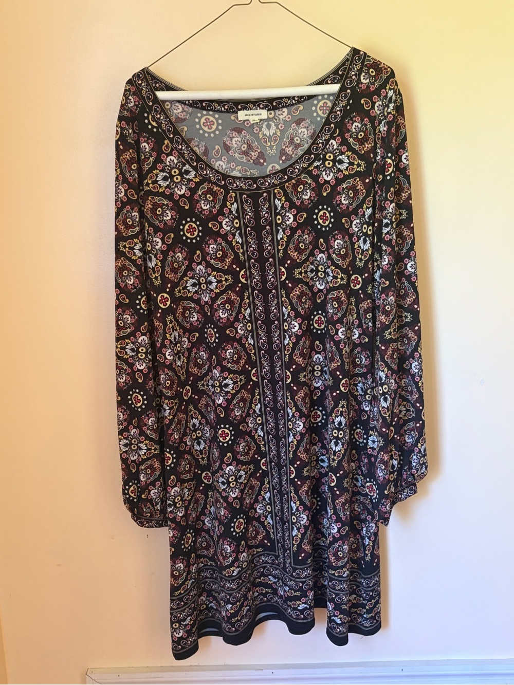 Max Studio Black Paisley-Print Long Sleeve Tunic Dress